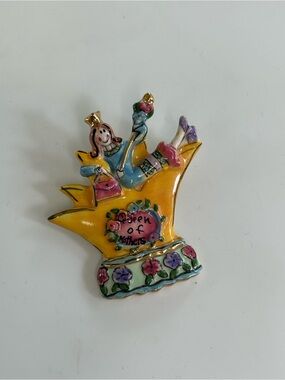 Heather Goldminc Signed Ceramic Queen Of Mothers Brooch Pin Whimsical Hand Paint